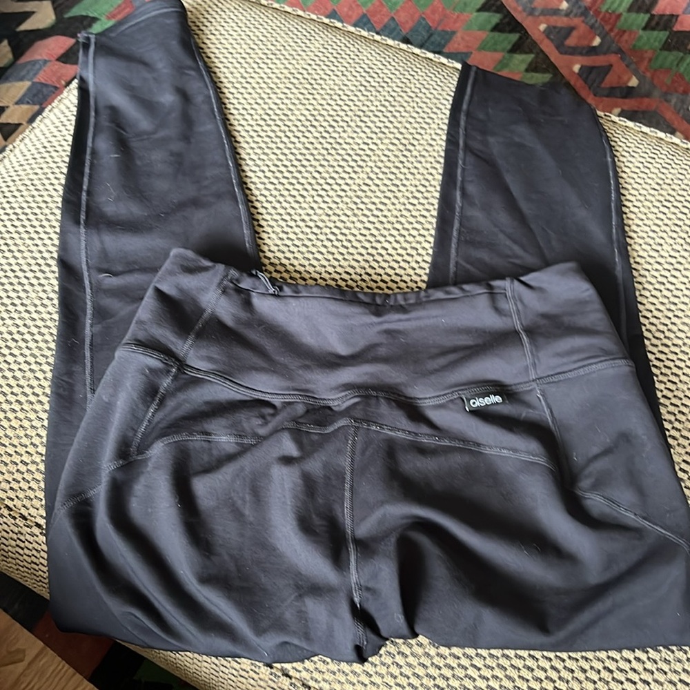Oiselle leggings - Size 8 - Picture 3 of 3